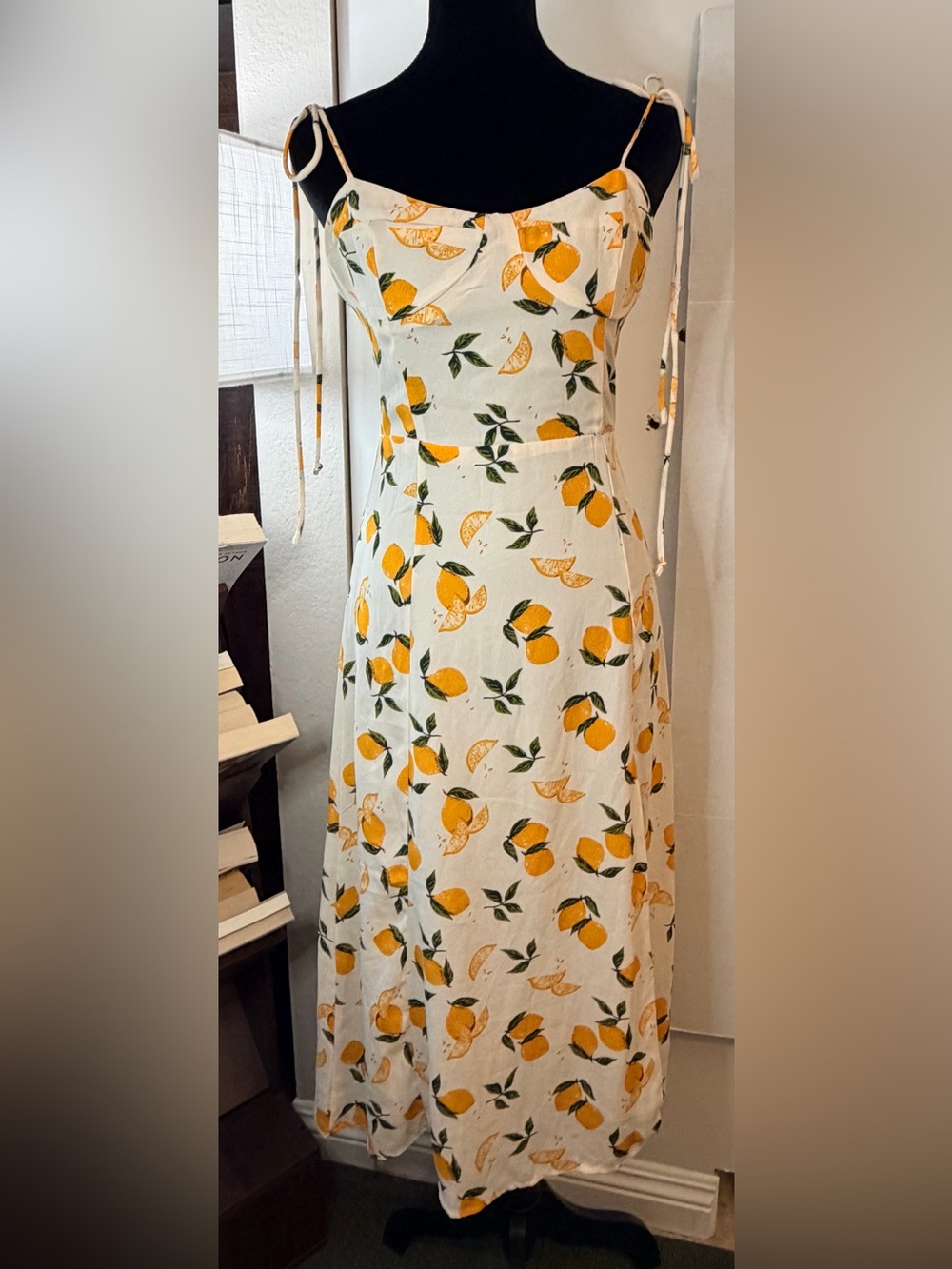 OMi+S Coquette Lemon Print Spaghetti Tie Strap Midi Dress Size M - Picture 3 of 9